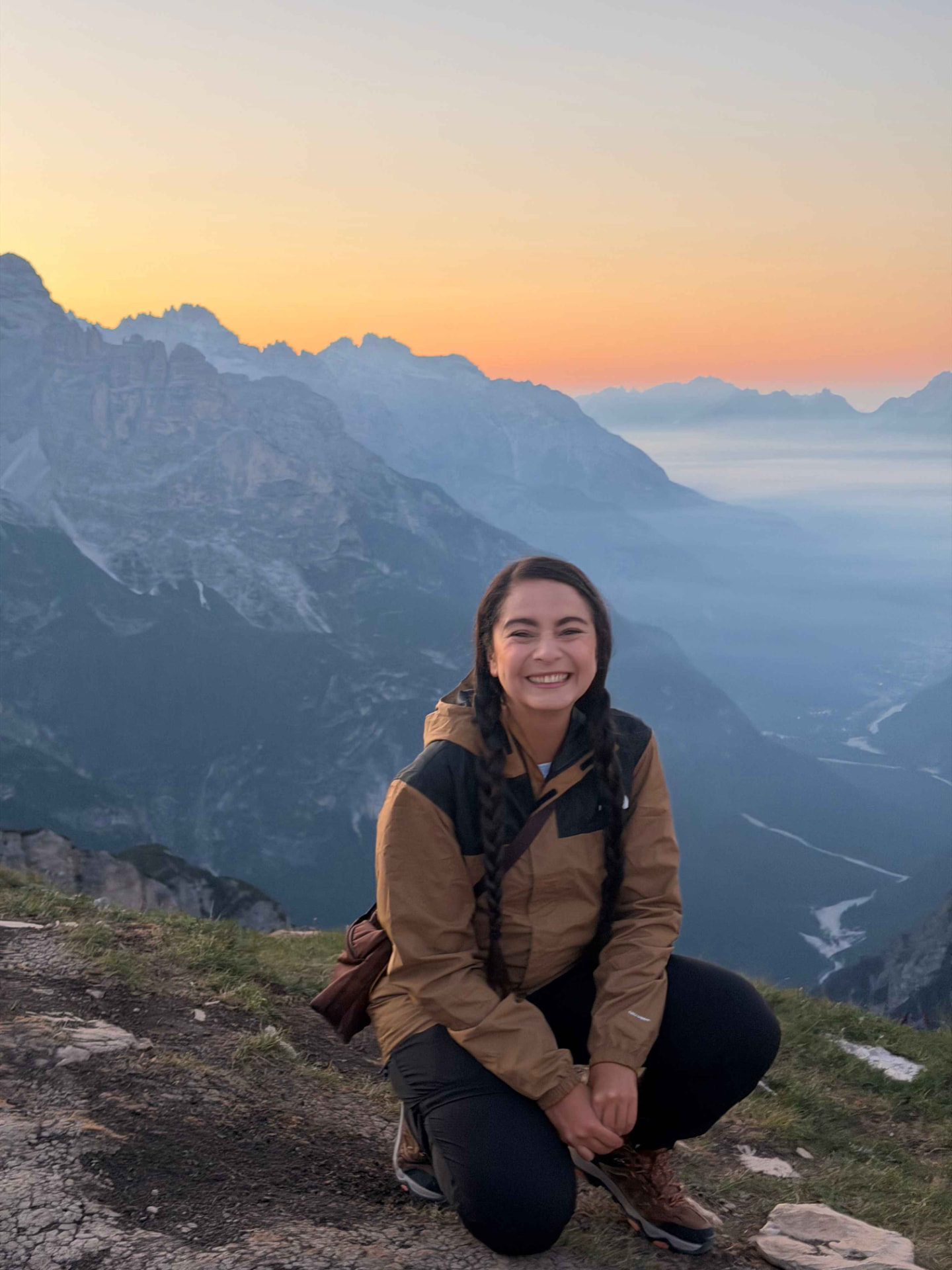 Amanecer sobre las Tre Cime di Lavaredo en los Dolomitas